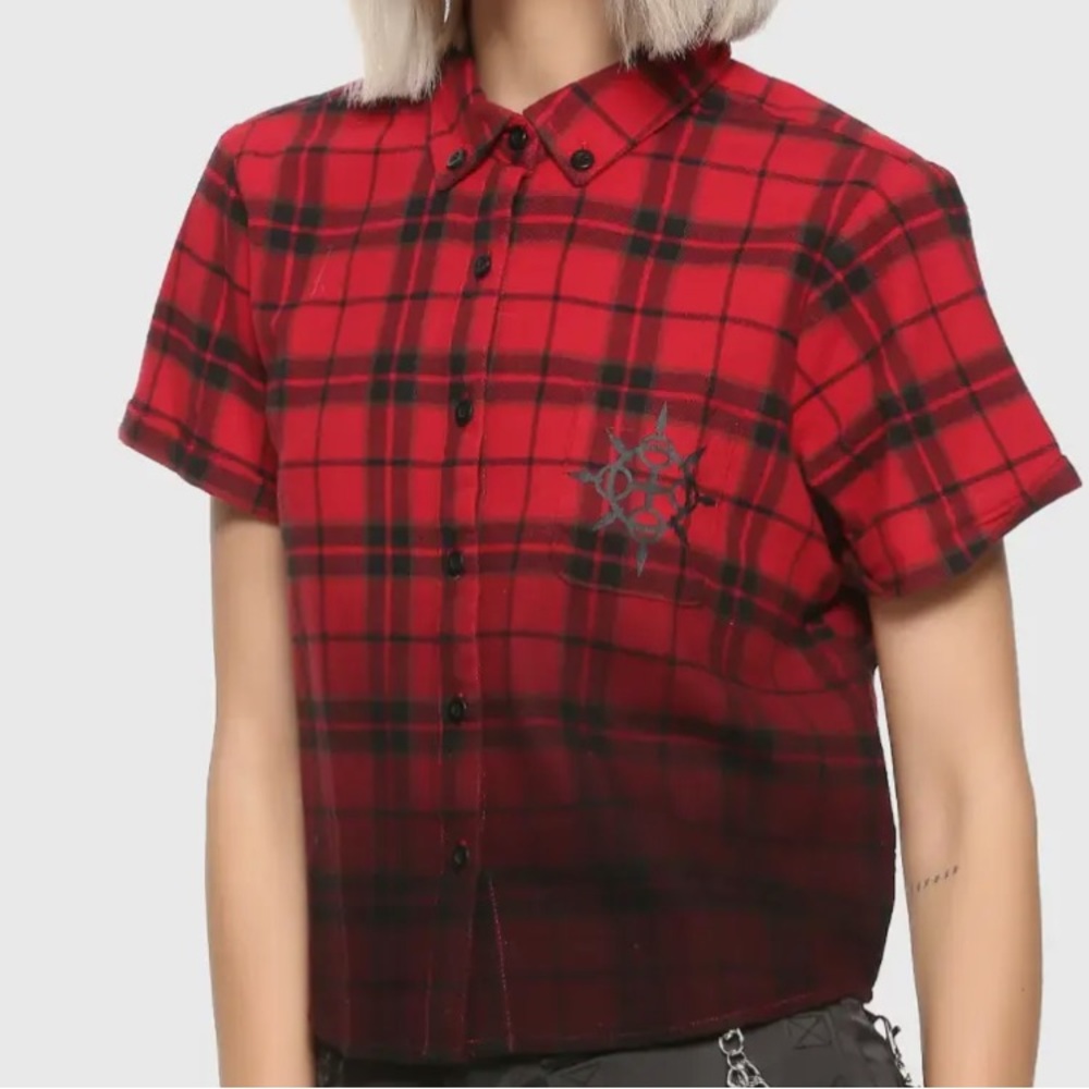 DISNEY KINGDOM HEARTS III AXEL PLAID CROP SHIRT SIZE SMALL